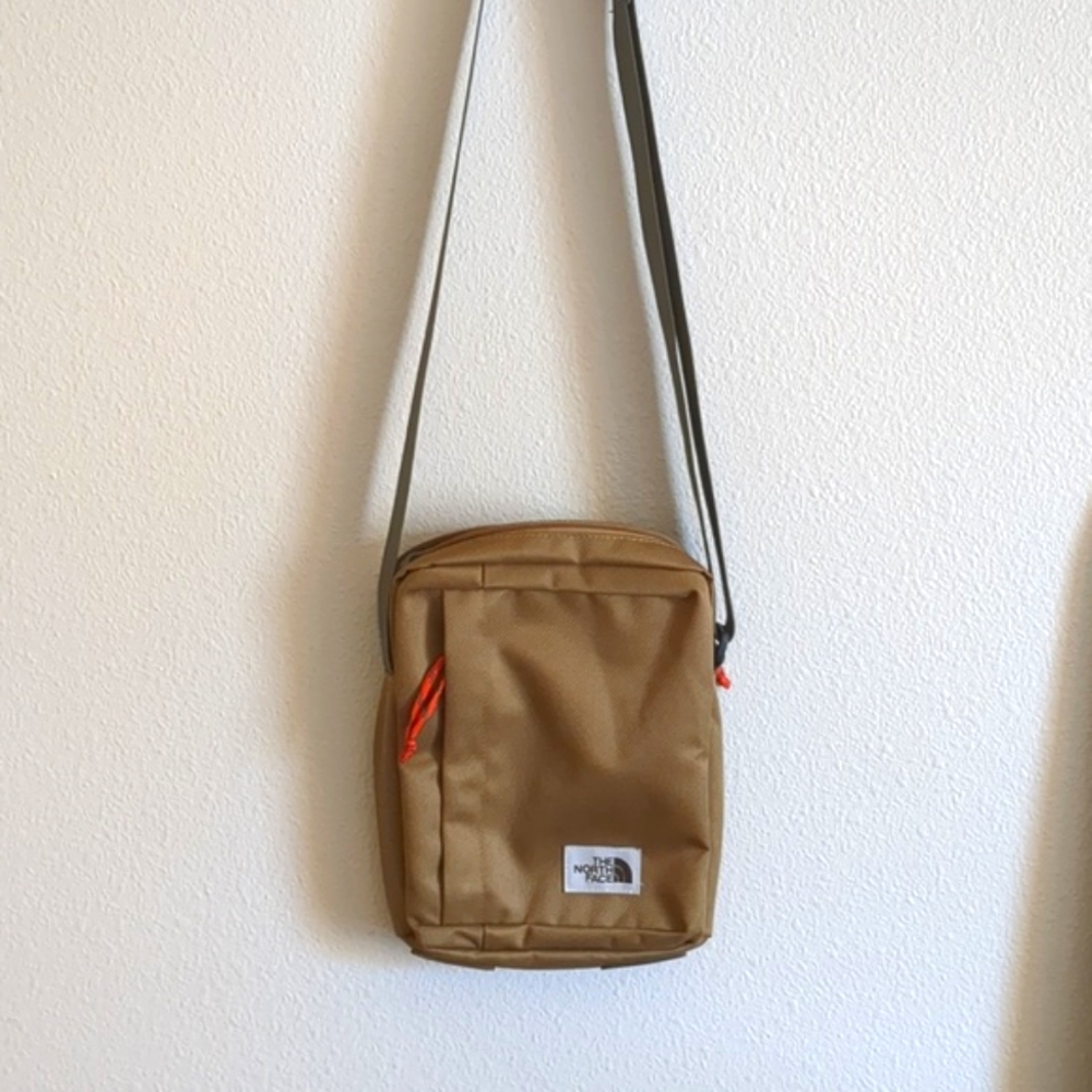 The North Face unisex crossbody bag tan/green